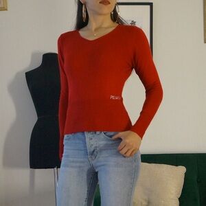 Peppe Peluso Red Sweater Top V-neck Long Sleeve Soft Pullover Size M